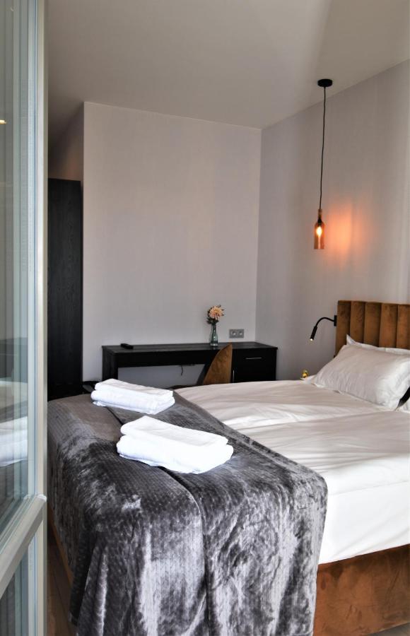 Patio Riverfront Aparthotel Gdańsk Eksteriør billede